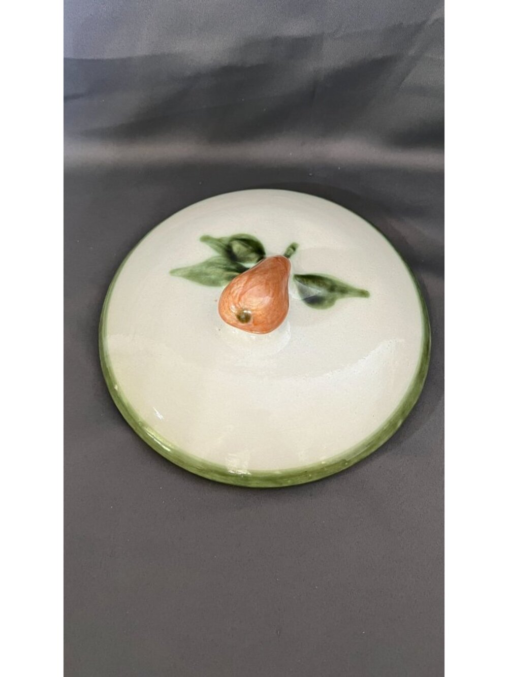John B. Taylor 8" Ceramic Lid With Pear Design Green Trim Kitchenware Home Decor